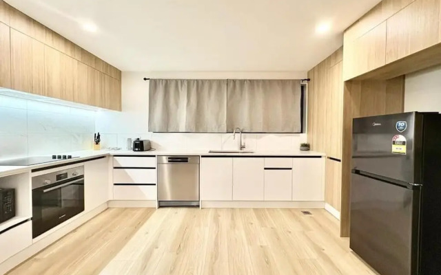 Luxury Living in a New Terrace House