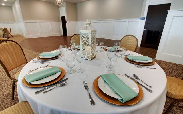 Islander Hotel & Resort