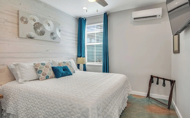 Nauti Beach by Silver Sands Vacation Rentals