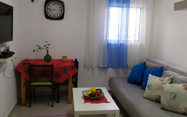 Nelly's Housing Unit