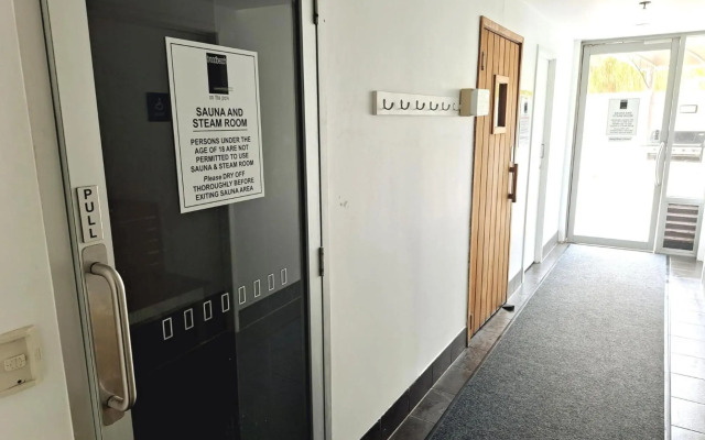 Broadbeach on the Park 2 Bedroom Apartment