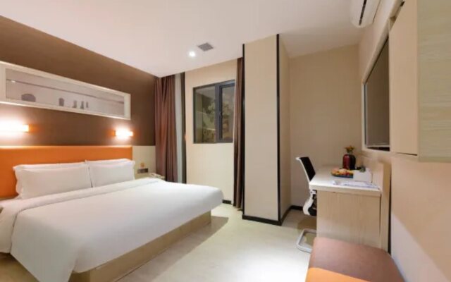 7 Days Premium Shenzhen Banan Airport T3 Terminal Branch