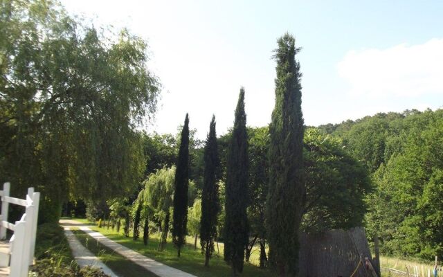 Les Rocailles de la Reine - Chambres d'Hôtes et Gîtes