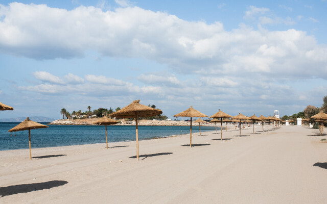 2BD Beachfront Apartment Athens Riviera by TheOlon
