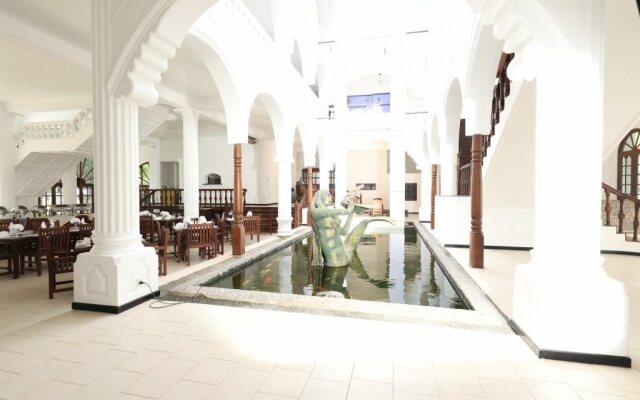 Royal Beach Resort