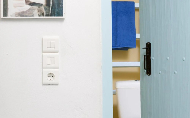 Black Rock Traditional Rooms