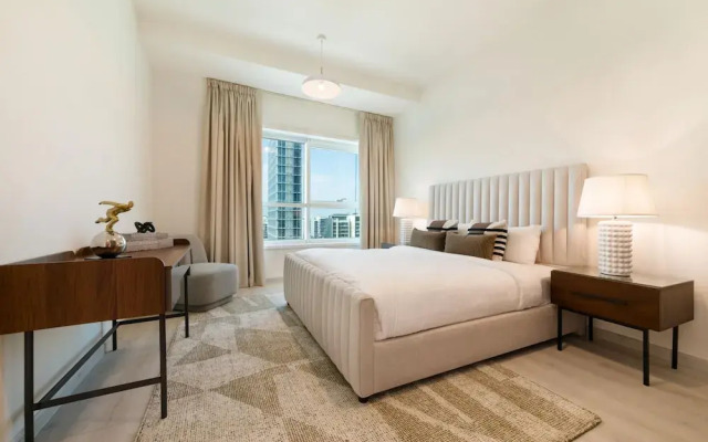 Stylish 2BR Close to Dubai Future Museum Difc