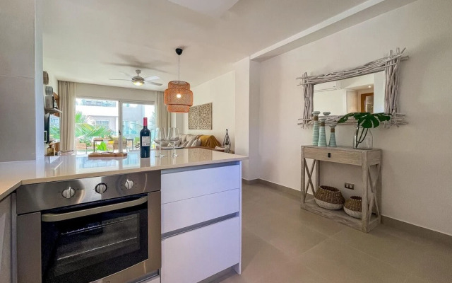 Beautiful Condo Just Steps Away From the Beach