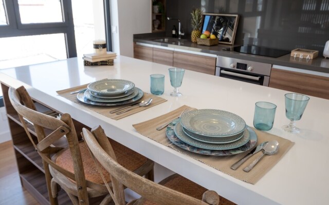 Chezmoihomes Plaza Nueva Penthouse