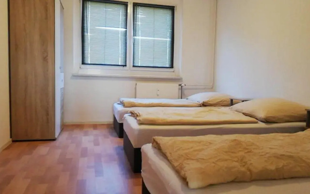 Helle Monteurwohnung in Leipzig Grünau