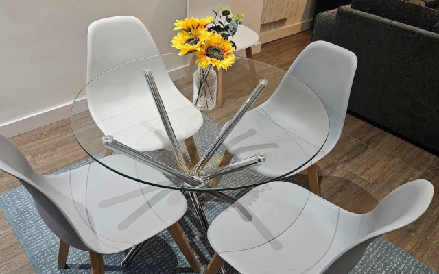 2bed-ground Floor-free Parking