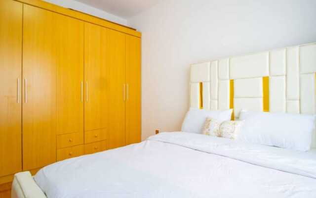 Lux Suites Spring Garden Apartments