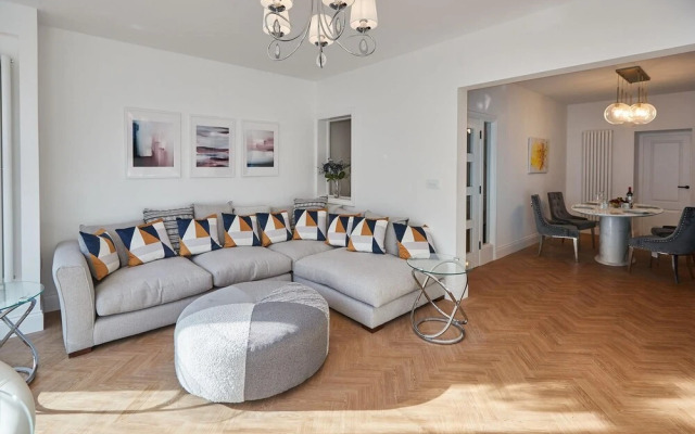 Host Stay Oxford House