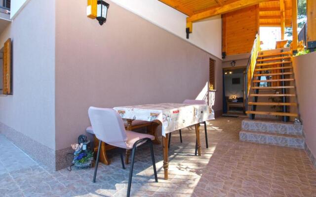 Apartment Lovre 1605