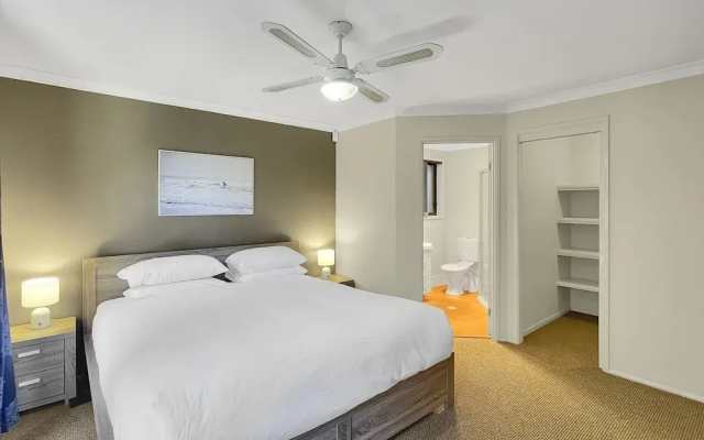 Our Haven: 4-bed Escape Near Beach & Mogo Trails