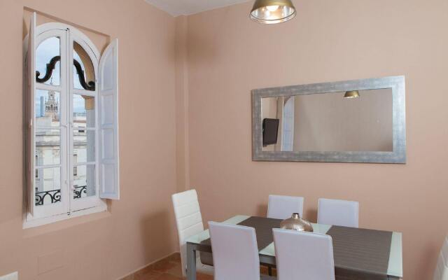 Apartamentos Puerta de la Maestranza