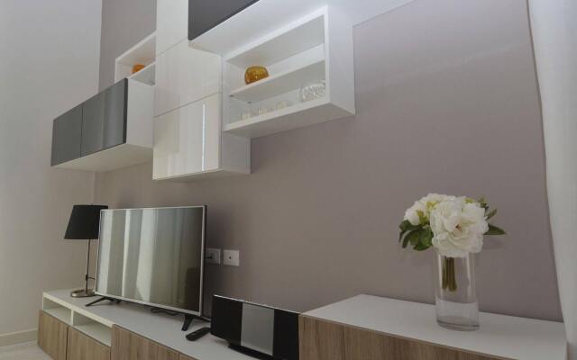 House & The City - Vatican Apartments