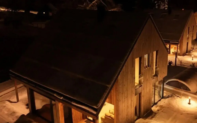 Spacious Villa With Good Ambience