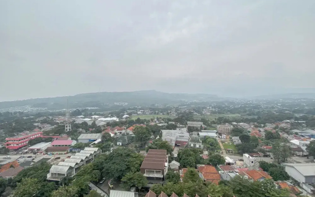 Soft Ivory Studio At Royal Sentul Park Apartment