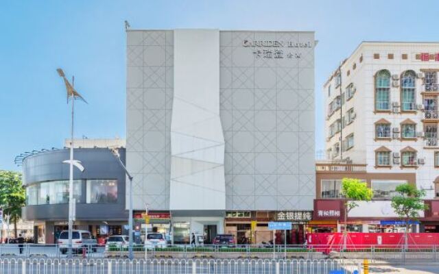 Carredon Apartments (International Convention Center Store)