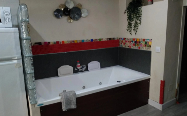 Loft jacuzzi lila Casa Ermita San Antonio