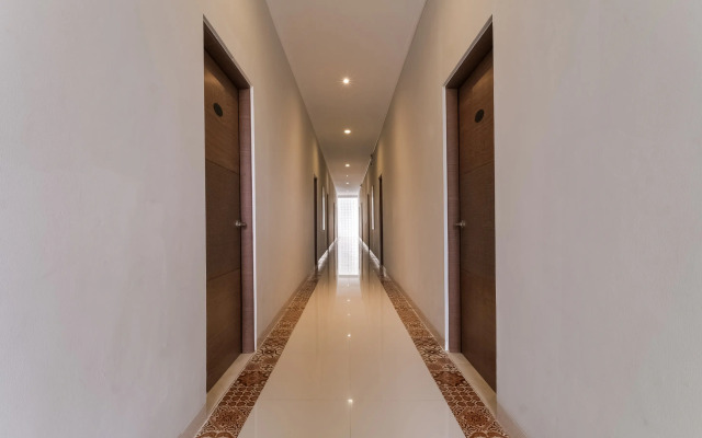 Super OYO Collection O 90023 Damar Kusumo Guest House
