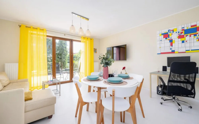 Apartment Mondrian by Renters