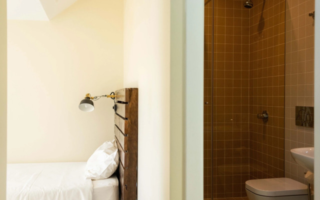 Sant Jordi Hostels Lisbon