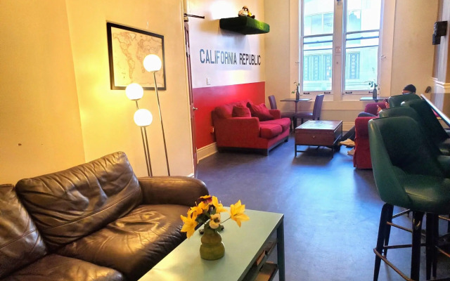 Gaslamp Hostel