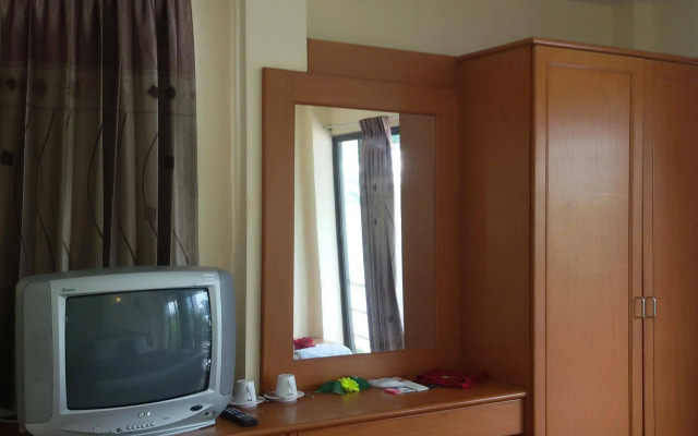 Patong Rose Guesthouse