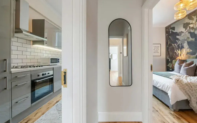 Modern 2 Bedroom Apartment in Notting Hill