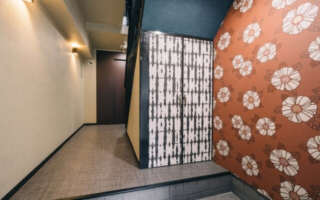 R Hostel Namba South