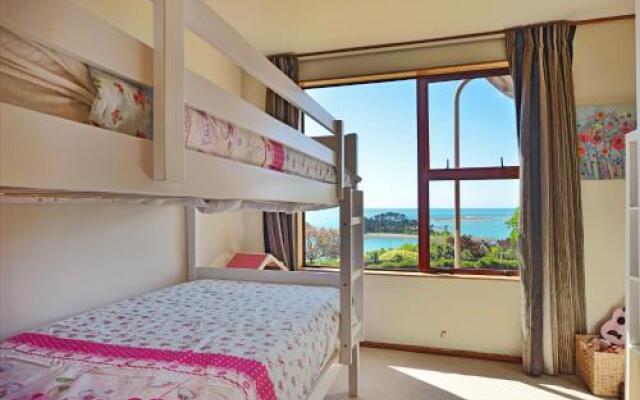 Cliff-top Holiday Home