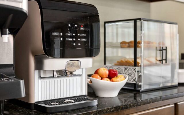 Spark by Hilton Savannah South I-95