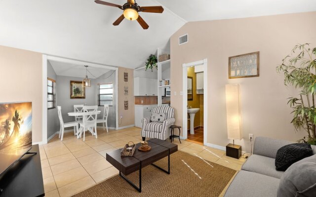 Beachy Bungalow by Vtrips