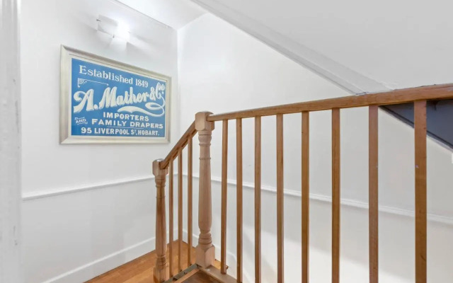 55 Davey Townhouse 1, Salamanca on Your Doorstep