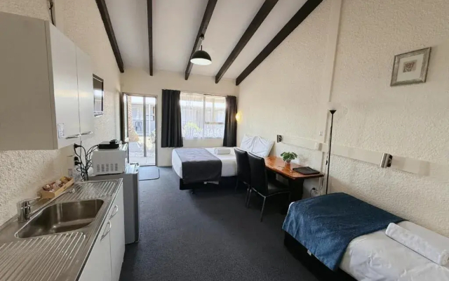 Cortez Motel