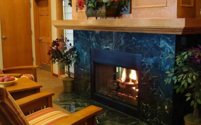 Holiday Inn Express Hotel & Suites Omaha - Southwest
