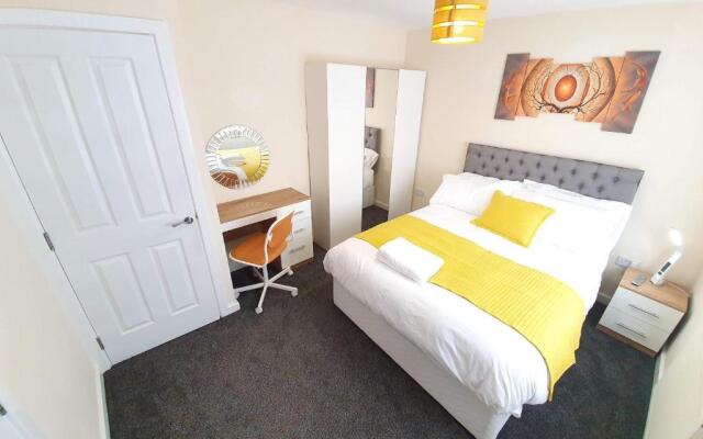 Salford Holiday Apartment Manchester
