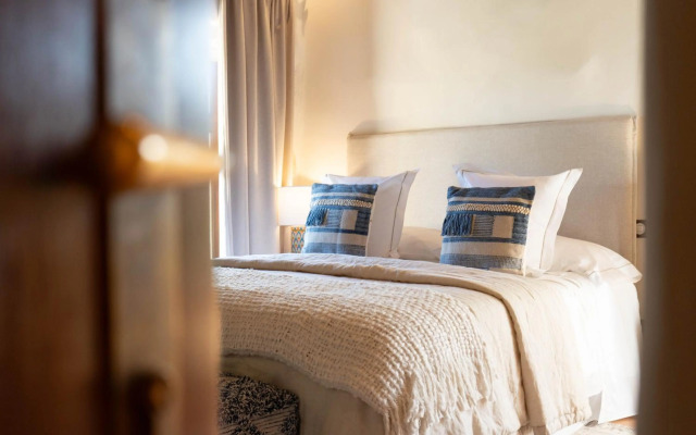 Reserva Rotana Hotel