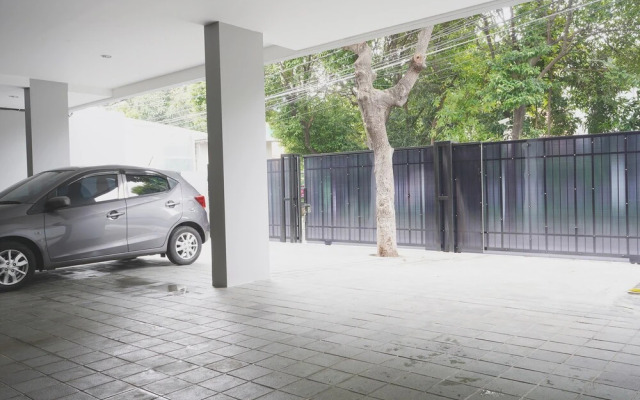 Cove Urooms Panglima Polim