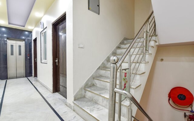 FabHotel Golden Leaf Mansarover