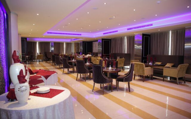 Plaza inn Business Hotel