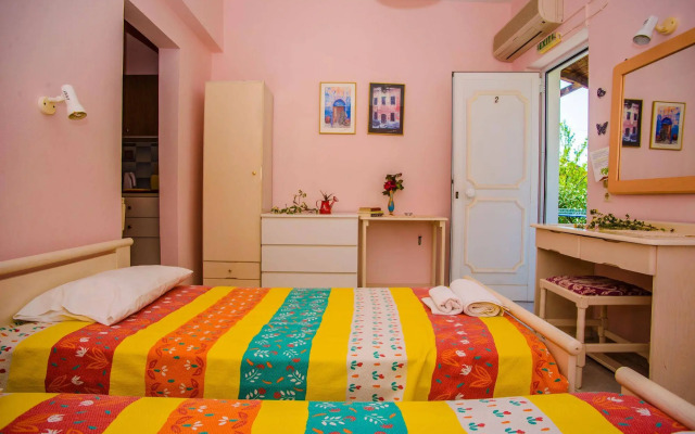 Aloni Studios & Apartments