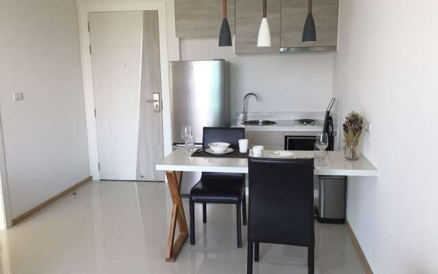 Acqua Condo jomtien beach TLH