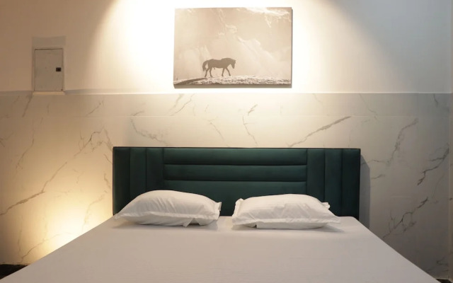 Let'stay Sector 112 Noida