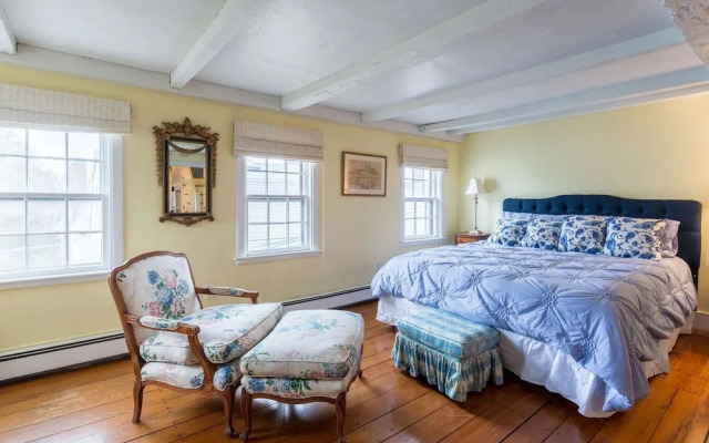 Rockmere Inn