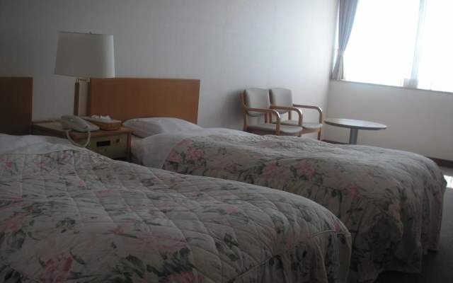 Yu Paradise Sakura – Guest Rooms – Sakura