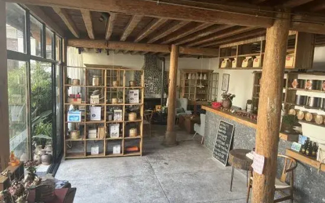 Dali Yimu Tea Su (Fengyangyu Branch)