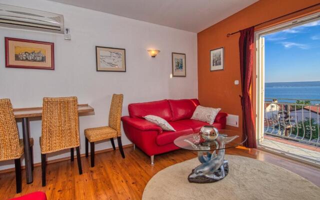 Beautiful Holiday Home With Private Pool, Nice Garden With Relax Area, Taverne
